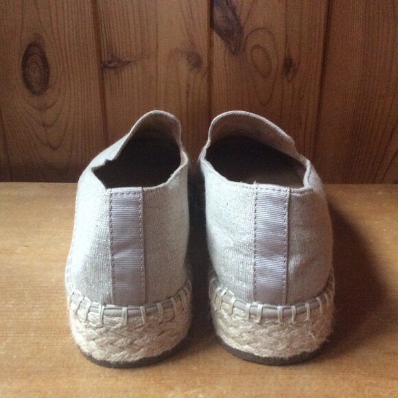 Joie Cara Gold Metallic Fibers on Beige Boho Slip On Espadrilles Size 9 EUC - Picture 2 of 8